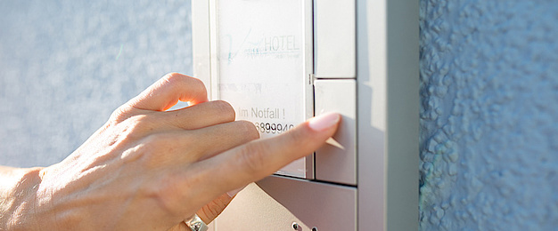 Sprech­anlagen bei Elektro Kraus in Langensendelbach