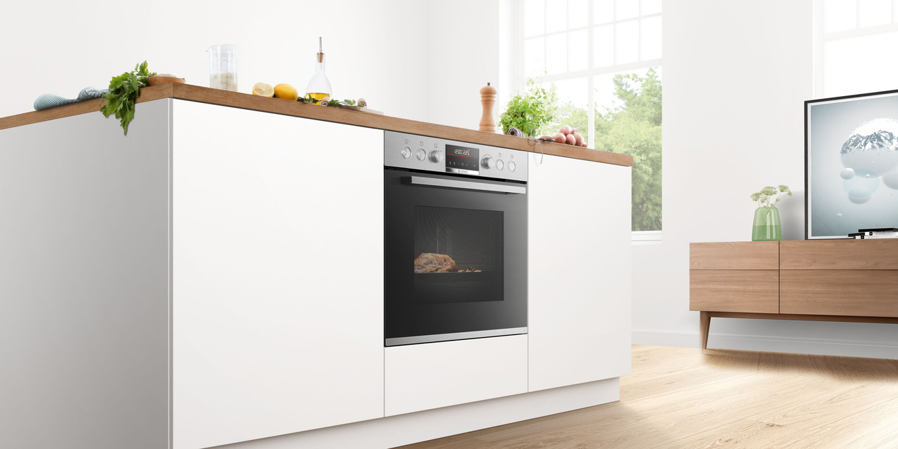 Backöfen und Herdsets bei Elektro Kraus in Langensendelbach